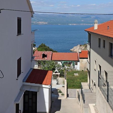 Apartments And Rooms With Parking Space Vrbnik, Krk - 5299 Kültér fotó
